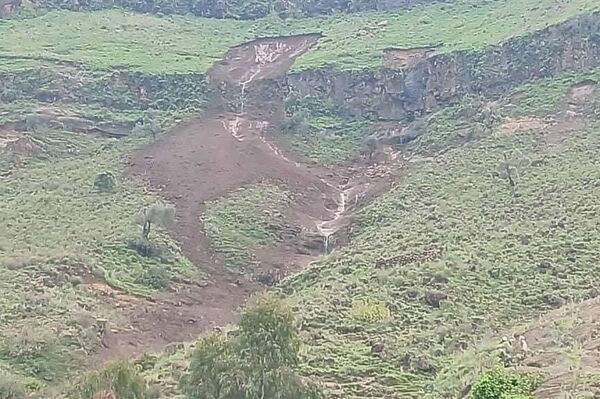 كارثة قرية ترسين السودانية بجبل مرة في دارفور كارثة قرية ترسين السودانية بجبل مرة في دارفور - سبوتنيك عربي