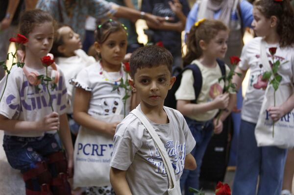 عائلات غزاوية تحمل آلام الحرب إلى بيروت - سبوتنيك عربي