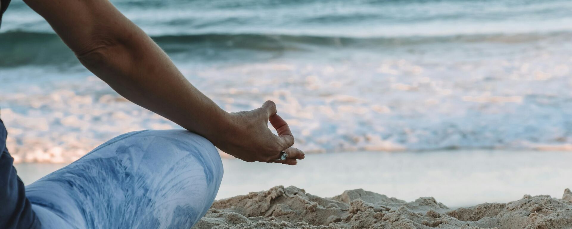 يوغا - سبوتنيك عربي, 1920, 03.09.2025