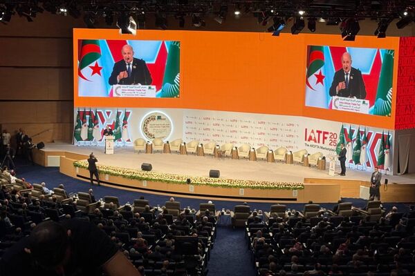 كلمه للرئيس الجزائري خلال افتتاح الدورة الرابعة لمعرض التجارة البينية الإفريقية (إياتياف 2025) في الجزائر - سبوتنيك عربي