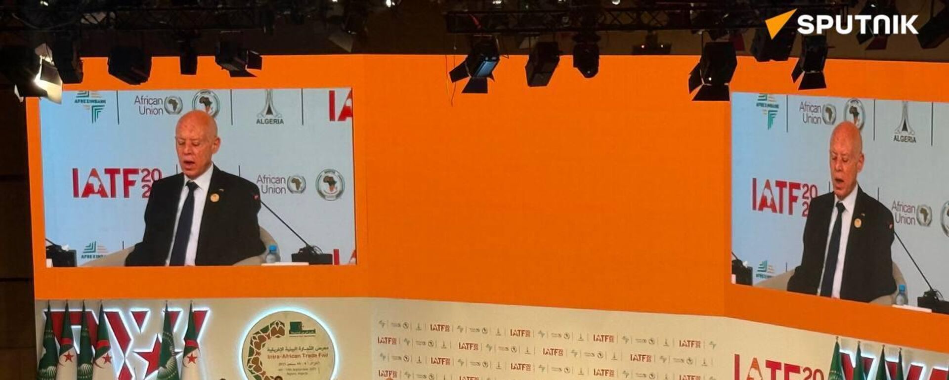 الرئيس التونسي، قيس سعيد، خلال إلقاء كلمته في افتتاح الدورة الرابعة من معرض التجارة البينية بالجزائر، 4 سبتمبر/ أيلول 2025  - سبوتنيك عربي, 1920, 04.09.2025