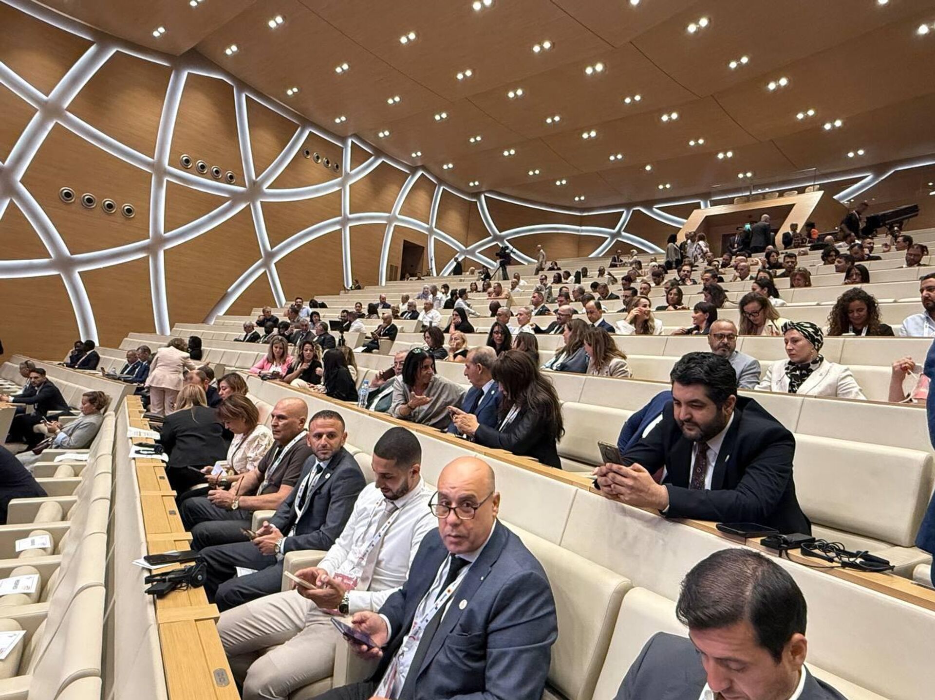 الجزائر… قمة مصغرة لوكالات ترقية الاستثمار الإفريقية بمشاركة أكثر من 30 وكالة أفريقية وهيئات تمويلية - سبوتنيك عربي, 1920, 05.09.2025