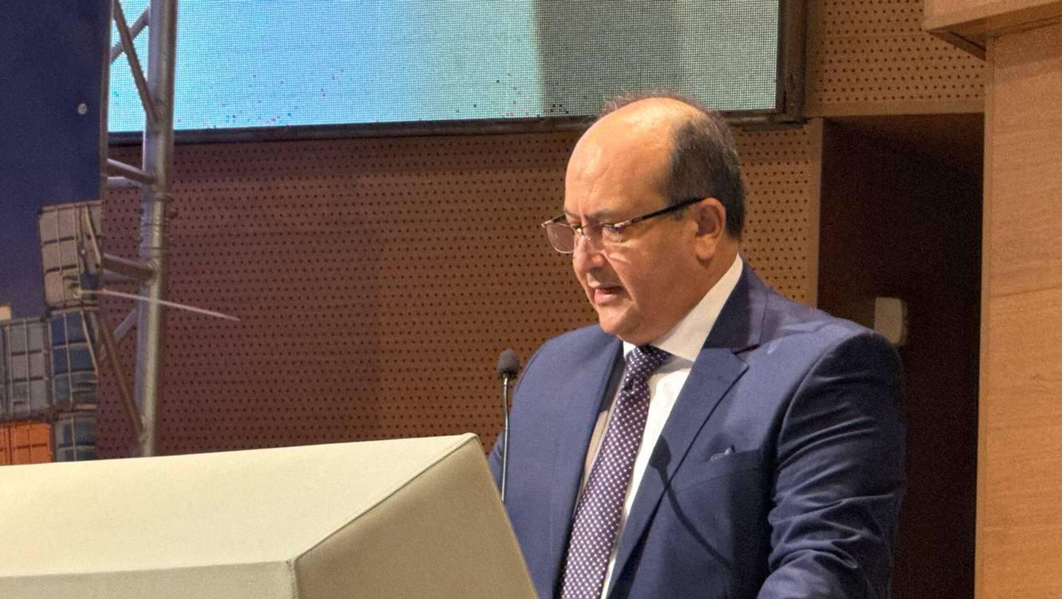 زيارة مرتقبة لرئيس الحكومة الجزائري إلى تونس.. هل تكون فرصة لإعادة إنشاء تكتل مغاربي جديد؟