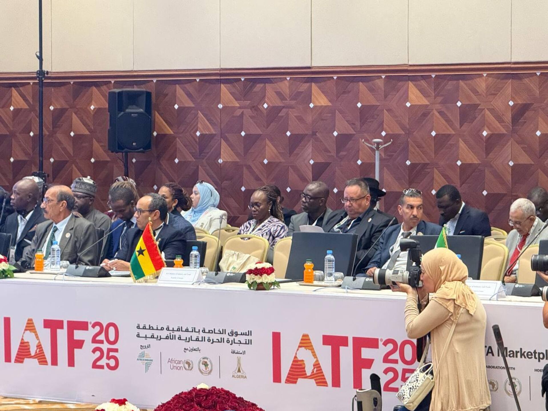 وزير التجارة وترقية الصادرات الجزائري، كمال رزيق، في كلمته الافتتاحية للجلسة الوزارية للطبعة الرابعة للمعرض الأفريقي للتجارة البينية بالجزائر، 5 سبتمبر/ أيلول 2025 - سبوتنيك عربي, 1920, 05.09.2025