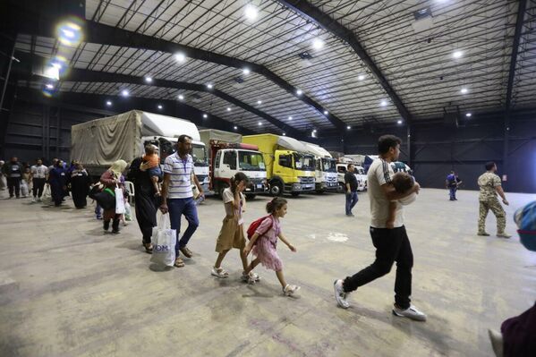 عودة 300 نازح سوري من لبنان إلى بلادهم - سبوتنيك عربي