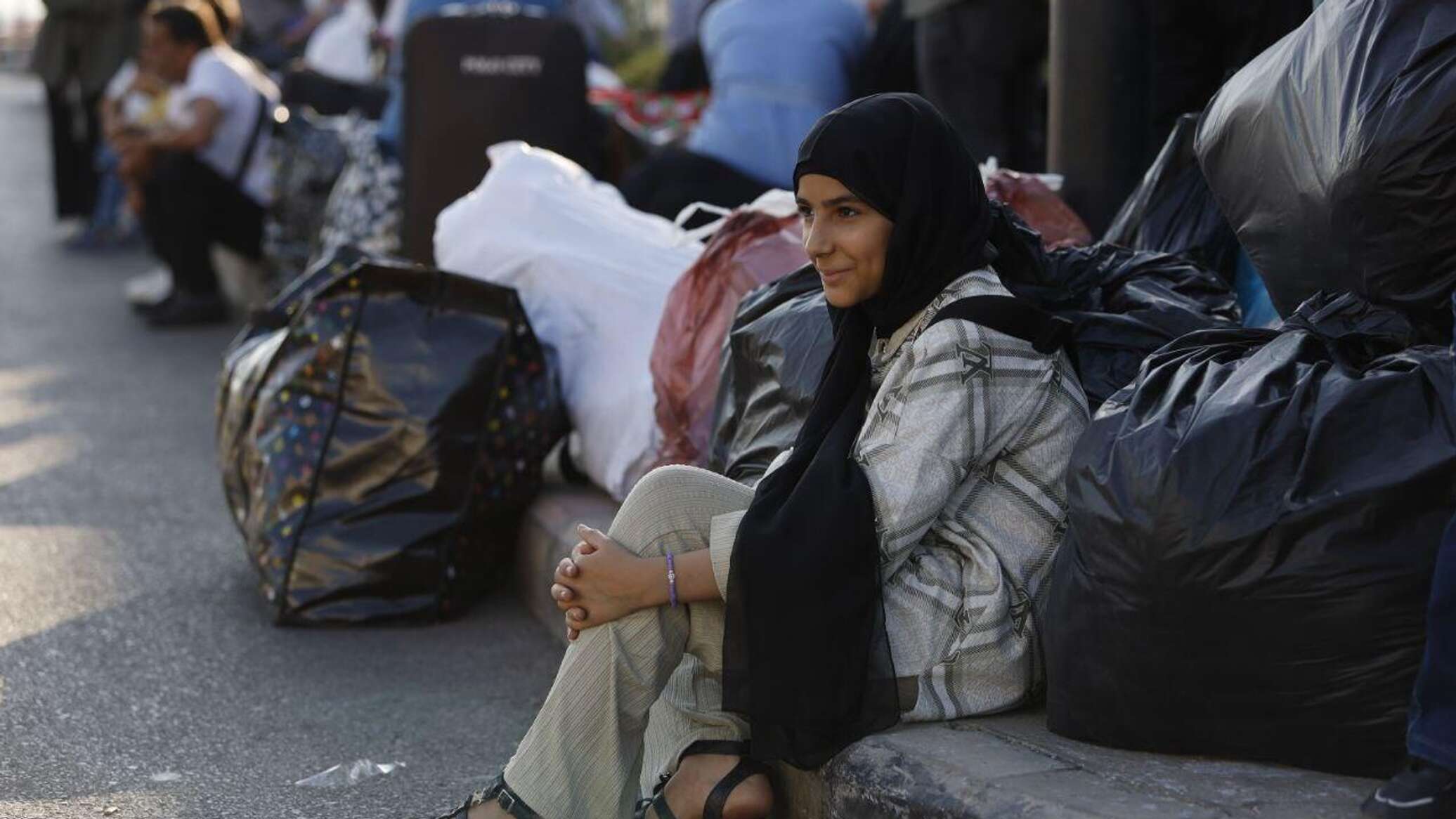 وزيرة لبنانية تعلن عودة 380 ألف نازح سوري إلى بلادهم منذ يوليو الماضي