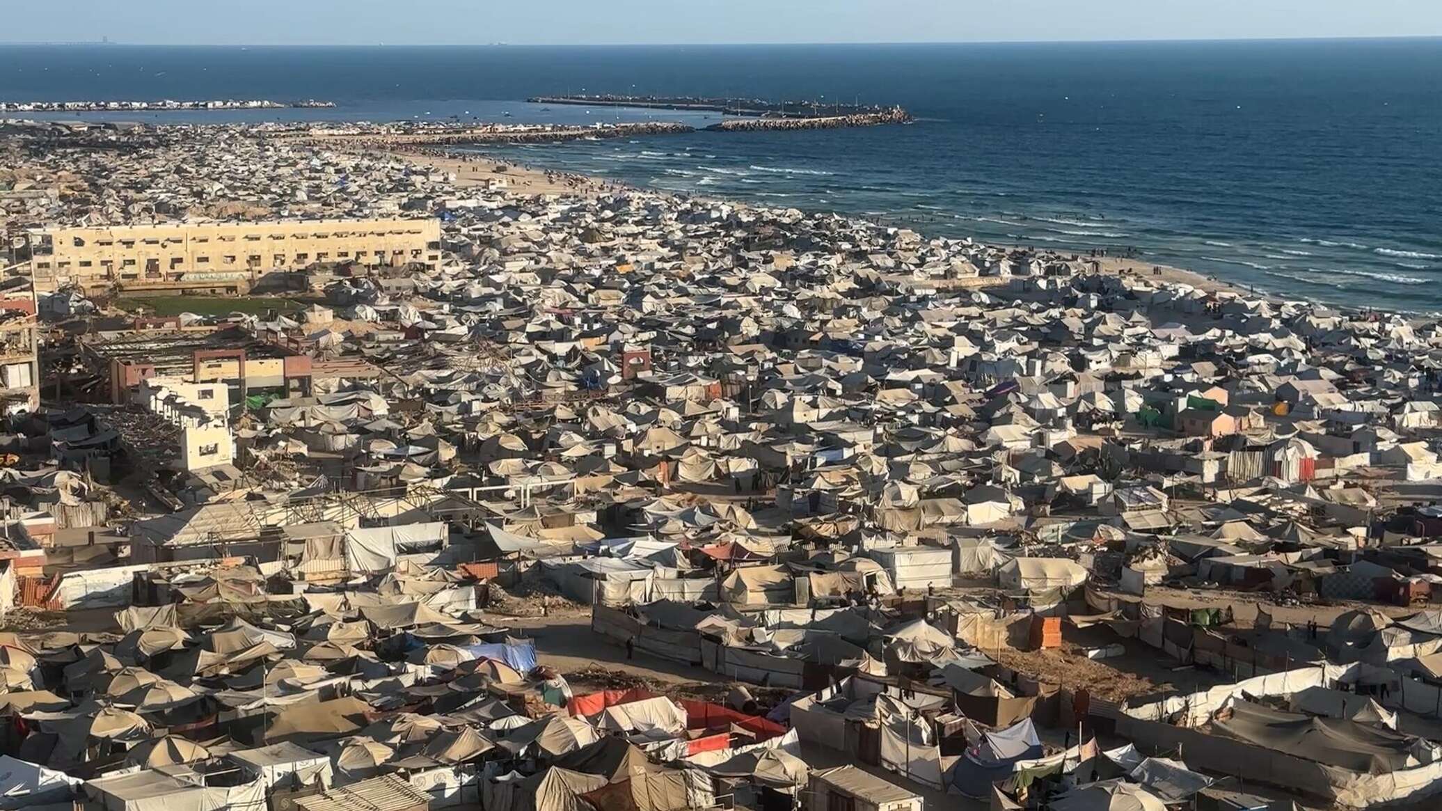 مصدر في "حماس" عبر "سبوتنيك": سندرس مع الفصائل الفلسطينية خطة ترامب ونخرج برد موحد