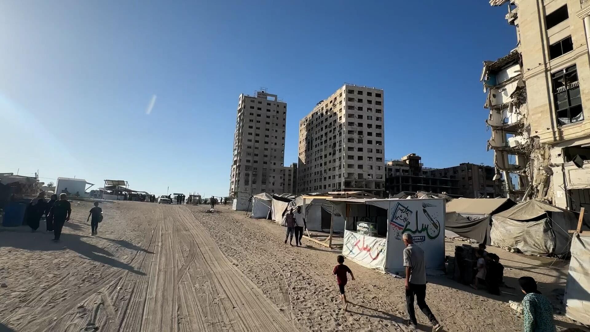 نزوح متواصل للفلسطينيين من شمالي غزة تحت وطأة القصف الإسرائيلي المكثف نزوح متواصل للفلسطينيين من شمالي غزة تحت وطأة القصف الإسرائيلي المكثف - سبوتنيك عربي, 1920, 11.09.2025