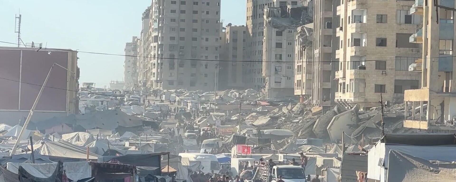 نزوح متواصل للفلسطينيين من شمالي غزة تحت وطأة القصف الإسرائيلي المكثف - سبوتنيك عربي, 1920, 16.09.2025