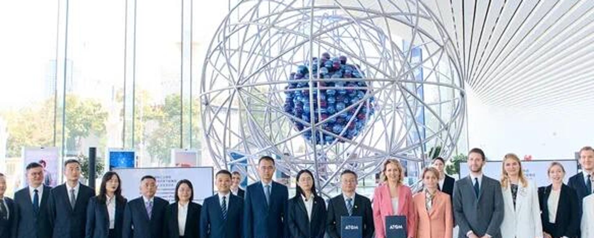 روساتوم والمؤسسة الوطنية الصينية للطاقة النووية يوقعان مذكرة تفاهم للتعاون في تطوير الموارد البشرية - سبوتنيك عربي, 1920, 12.09.2025