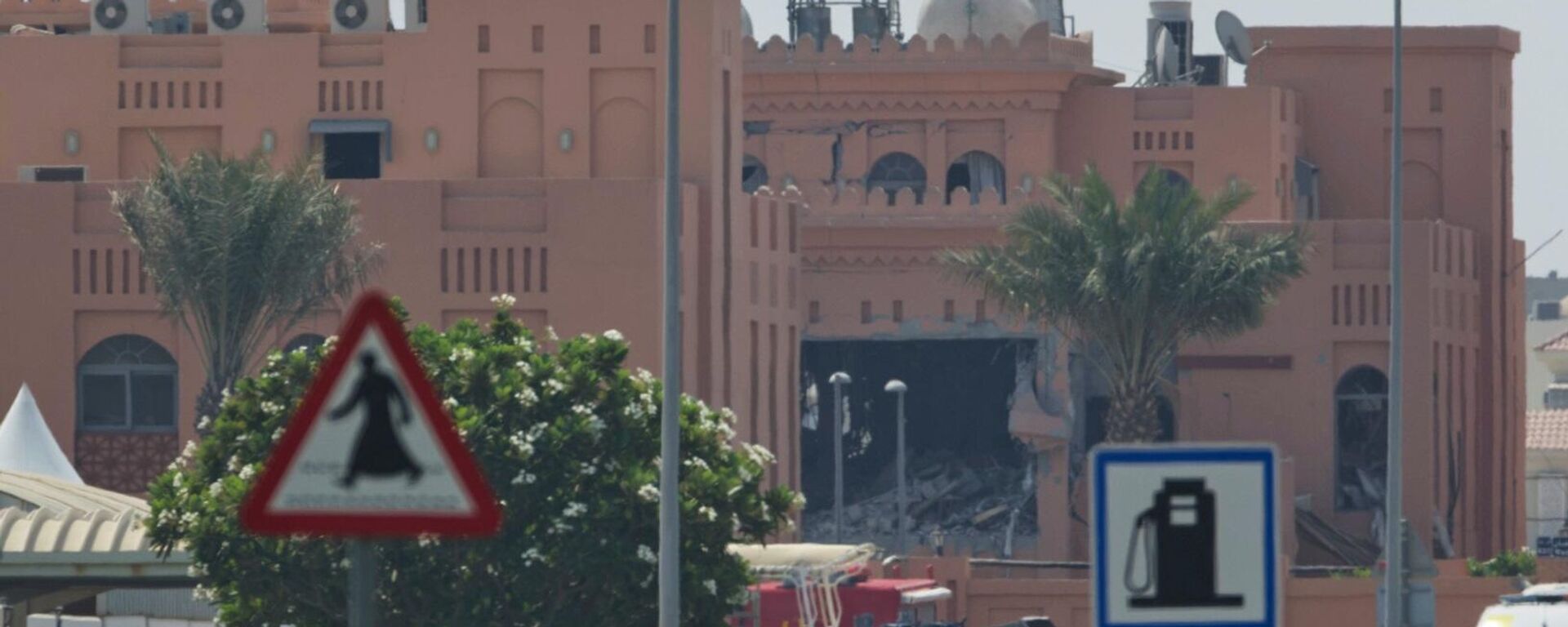 لقطات فيديو تظهر الدمار الذي لحق بمجمع يضم القيادة السياسية لحركة حماس في الدوحة، قطر، بعد غارة إسرائيلية، 10 سبتمبر/ أيلول 2025 - سبوتنيك عربي, 1920, 18.09.2025