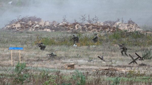 تجرى مناورات الغرب-2025 على أراضي بيلاروسيا بين الجيشين الروسي والبيلاروسي في الفترة من 12 إلى 16 سبتمبر/أيلول - سبوتنيك عربي