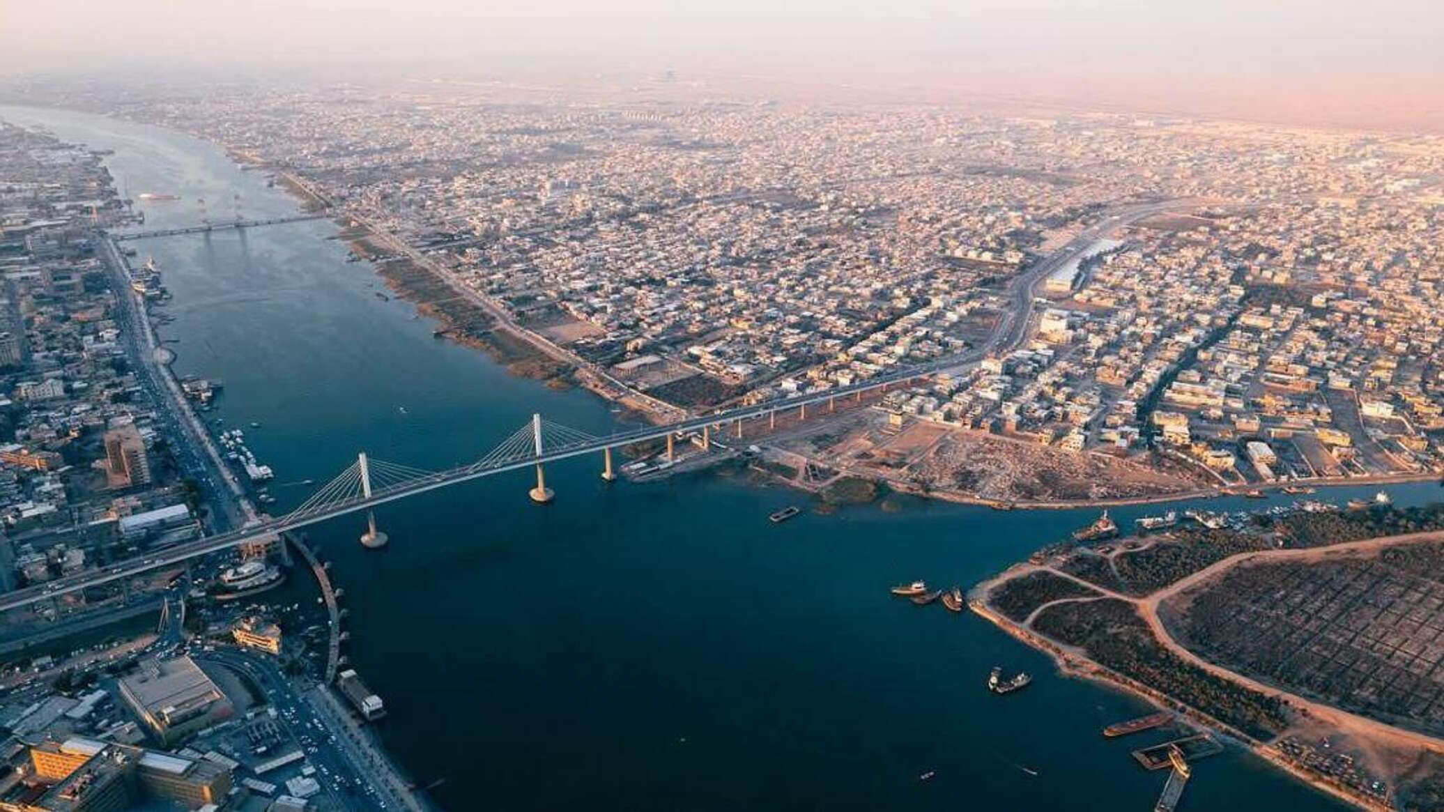 العراق وتركيا يوقعان وثيقة لإدارة الموارد المائية بين البلدين