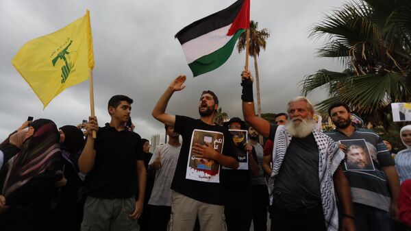 بيروت تحيي ذكرى تفجير البيجر بمسيرة حاشدة - سبوتنيك عربي