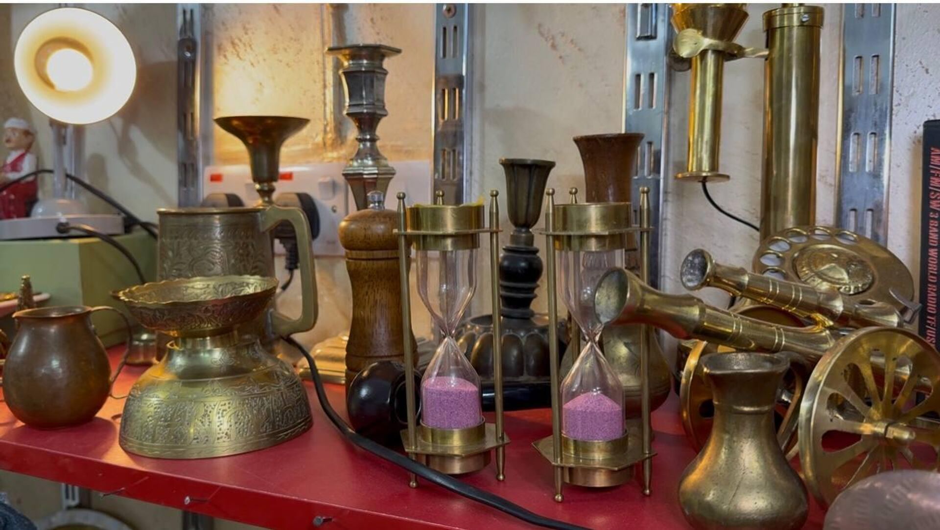 تاجر عراقي يحول شغفه بالتراث إلى رسالة تحفظ ذاكرة الأجداد - سبوتنيك عربي, 1920, 19.09.2025