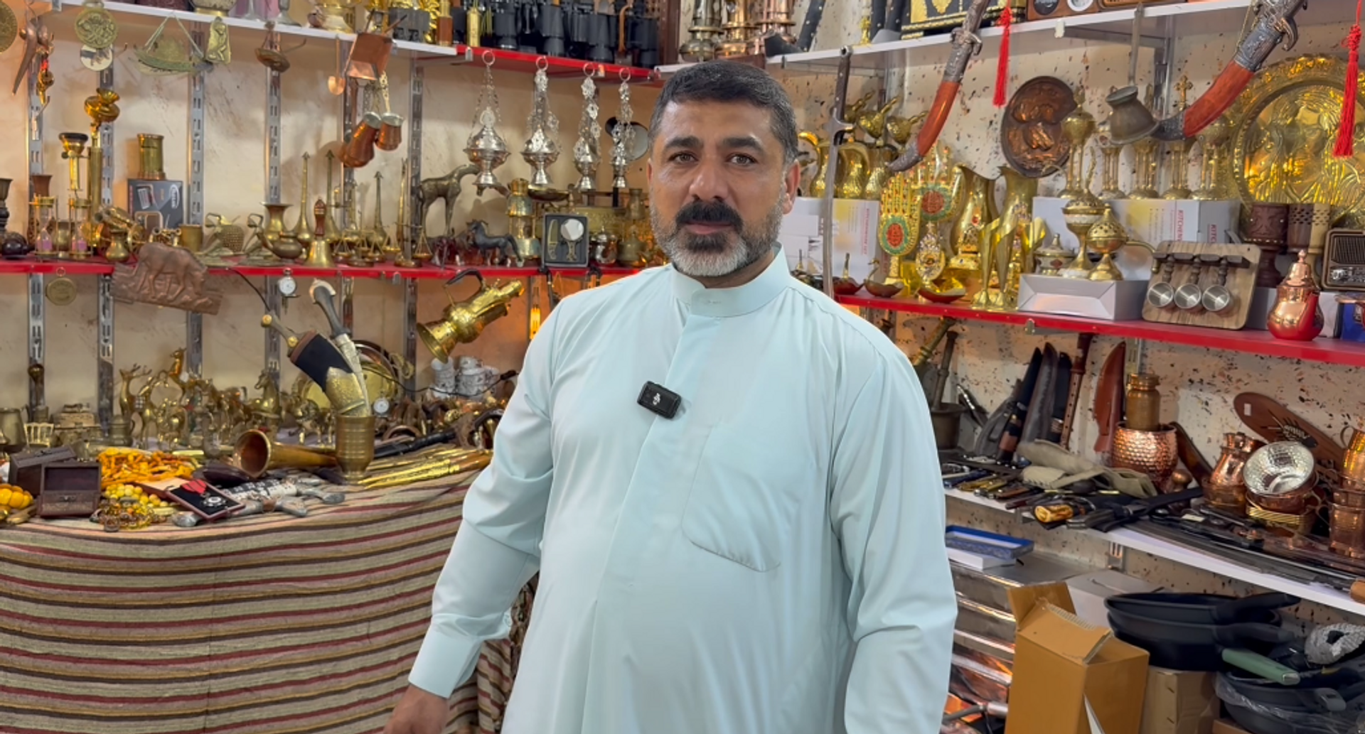 تاجر عراقي يحول شغفه بالتراث إلى رسالة تحفظ ذاكرة الأجداد - سبوتنيك عربي, 1920, 19.09.2025