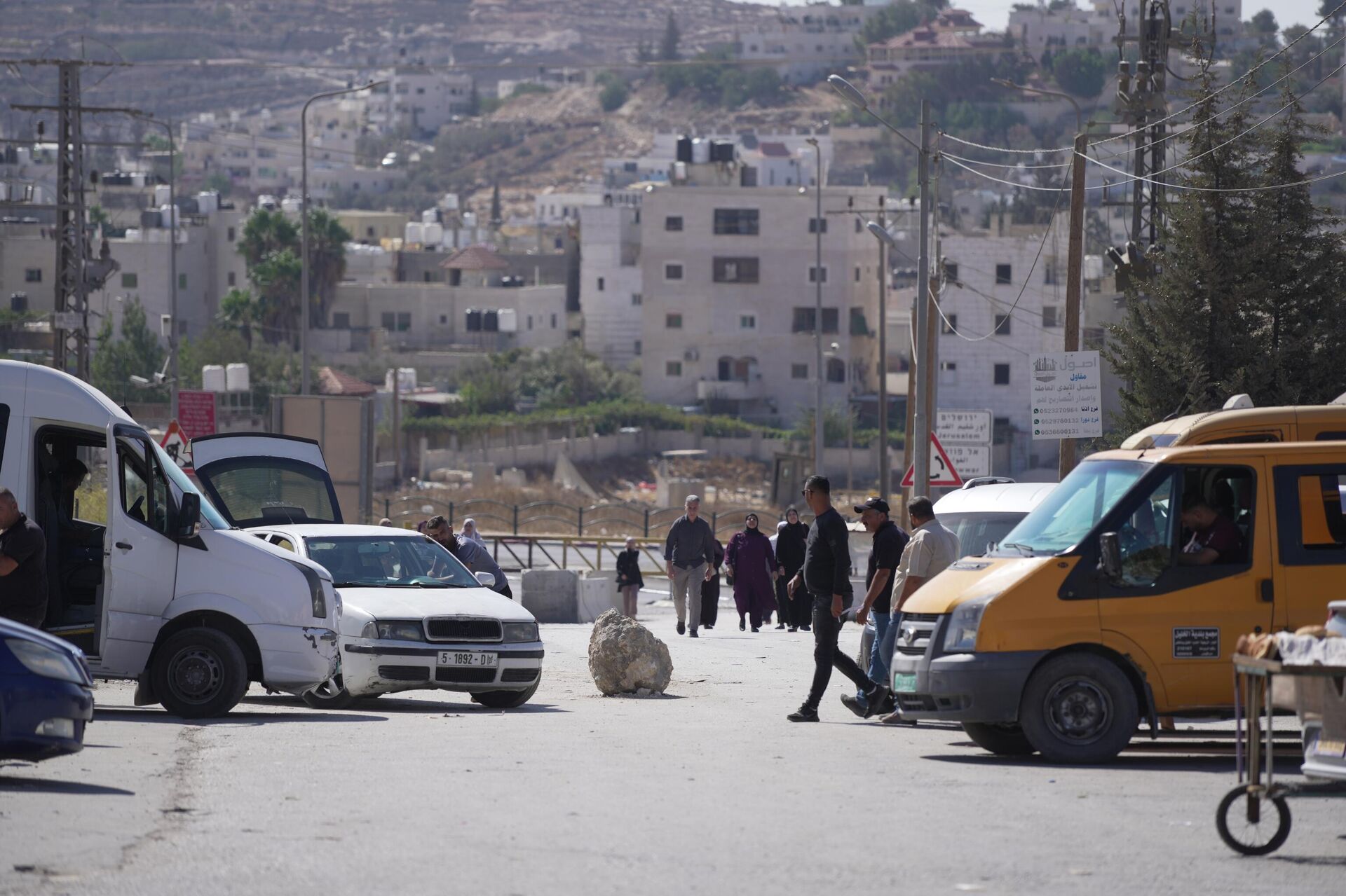 البوابات الحديدية المنتشرة في الضفة الغربية تفرض واقعا جديدا على حياة الفلسطينيين   - سبوتنيك عربي, 1920, 24.09.2025