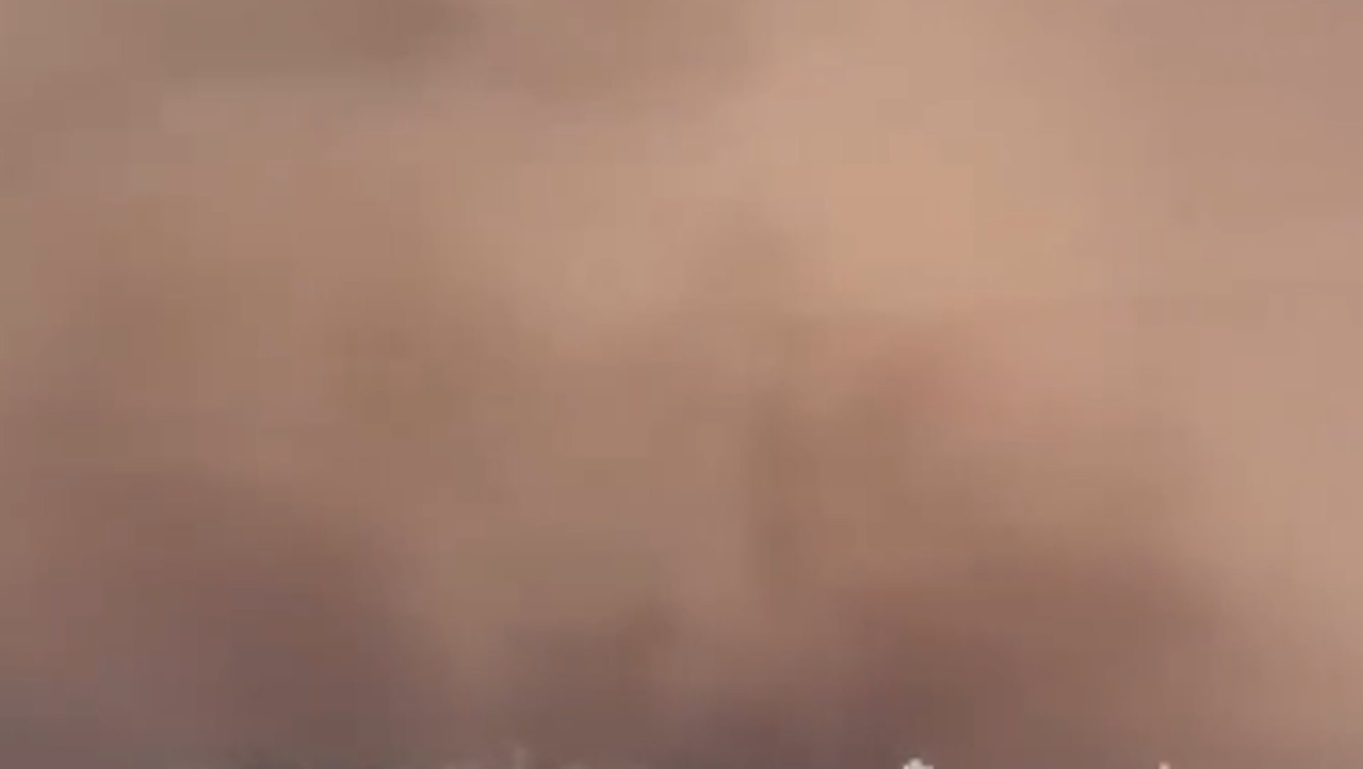 البرازيل..عمود غبار يغطي مدينة بأكملها البرازيل..عمود غبار يغطي مدينة بأكملها - سبوتنيك عربي, 1920, 24.09.2025