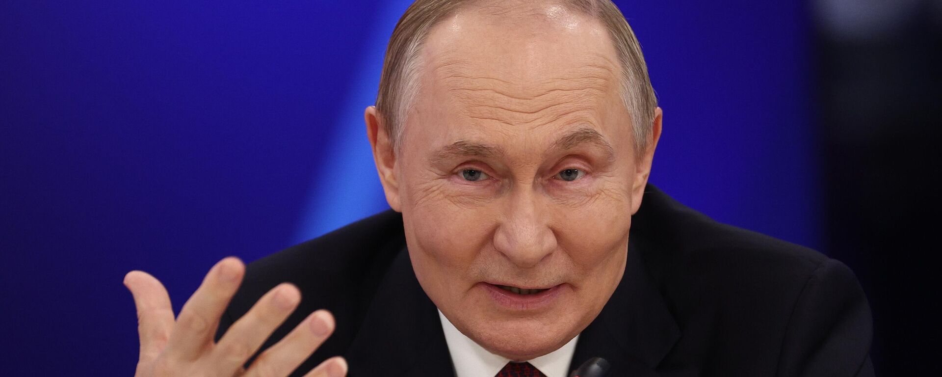 الرئيس الروسي فلاديمير بوتين خلال منتدى أسبوع الذرة العالمي - سبوتنيك عربي, 1920, 15.10.2025