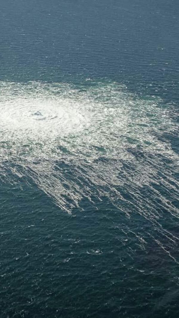 موقع تسرب الغاز في خط أنابيب &quot;التيار الشمالي 2&quot;. في 26 سبتمبر/أيلول، أفادت شركة &quot;التيار الشمالي 2 إيه جي&quot; بحدوث حالة طوارئ في أحد خطوط &quot;التيار الشمالي 2&quot; في المياه الدنماركية بالقرب من جزيرة بورنهولم، مصحوبة بانخفاض حاد في الضغط. - سبوتنيك عربي