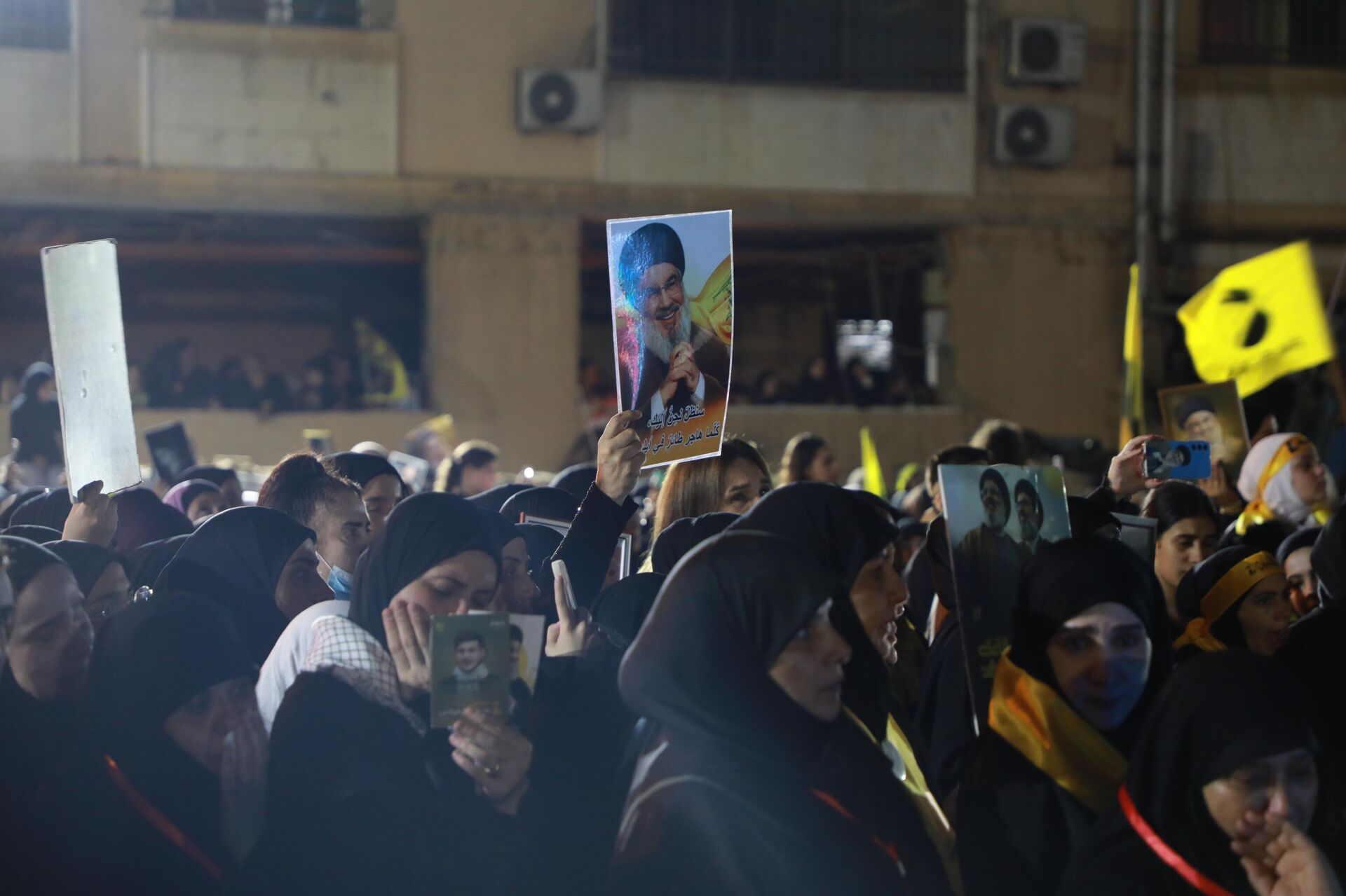 في ليلة العروج.. حشود بيروت تؤكد المضي على نهج السيد نصرالله - سبوتنيك عربي, 1920, 27.09.2025