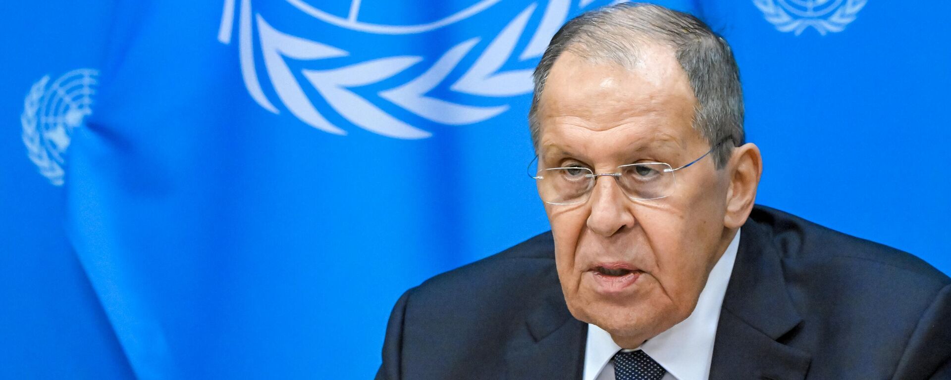 وزير الخارجية الروسي سيرغي لافروف خلال مؤتمر صحفي في الأمم المتحدة - سبوتنيك عربي, 1920, 27.09.2025
