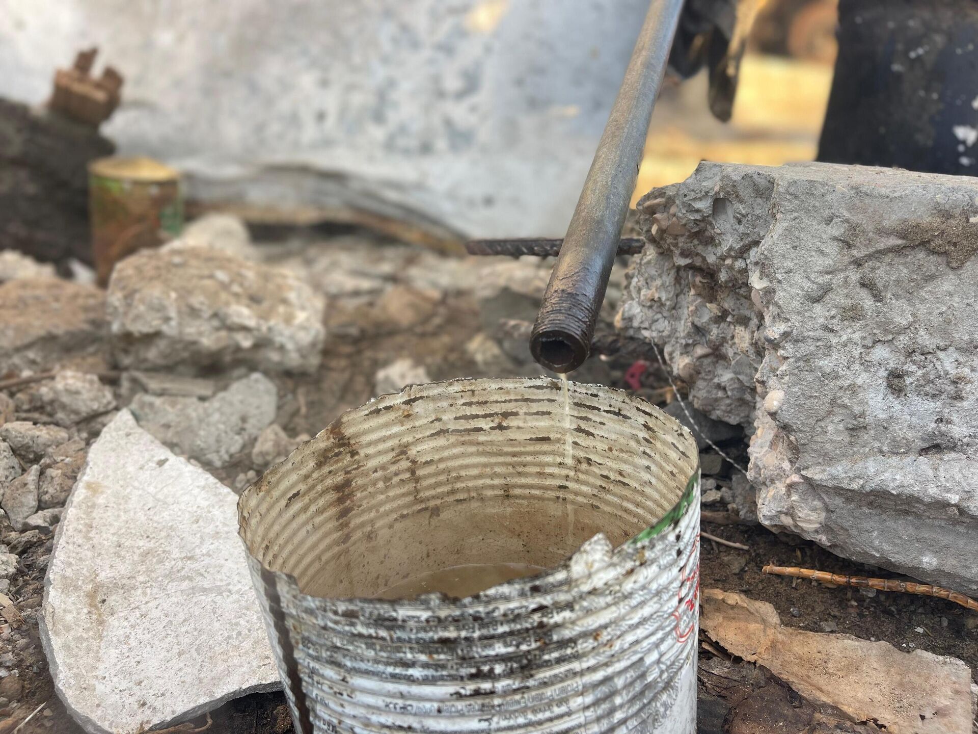 طفل فلسطيني يبتكر آلة لصنع الوقود البديل لإعالة أسرته في غزة    - سبوتنيك عربي, 1920, 29.09.2025