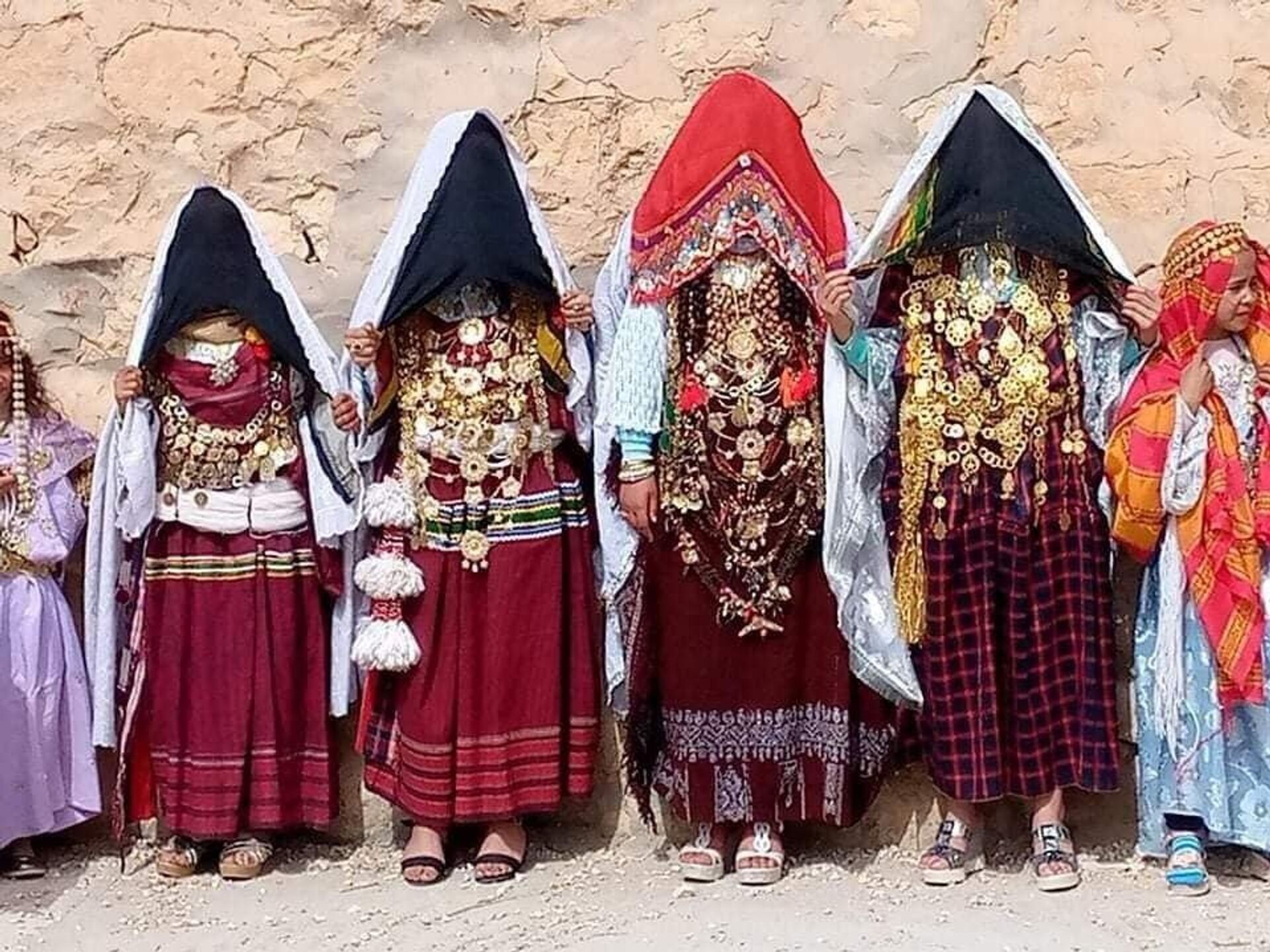 تاوجوت.. القرية التي تصون ذاكرة الأمازيغ في جبال مطماطة التونسية - سبوتنيك عربي, 1920, 29.09.2025