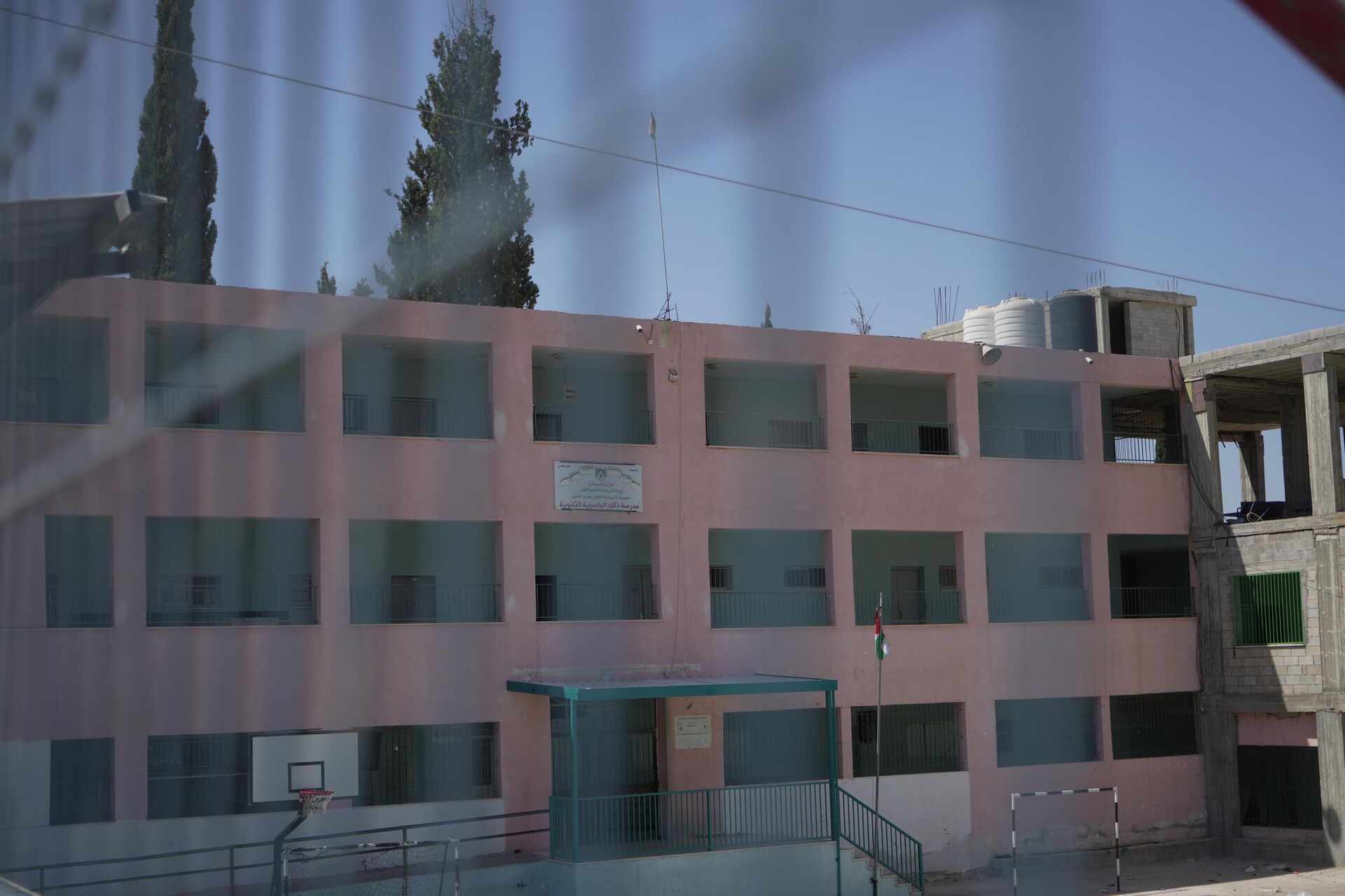 الجيش الإسرائيلي يلاحق العلم الفلسطيني لاقتلاعه من أرضه الجيش الإسرائيلي يلاحق العلم الفلسطيني لاقتلاعه من أرضه - سبوتنيك عربي, 1920, 30.09.2025