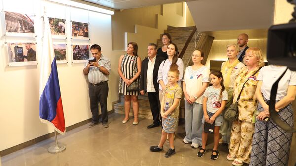 احتفاء بـيوم إعادة التوحيد.. البيت الروسي في بيروت يروي قصة المناطق الجديدة - سبوتنيك عربي