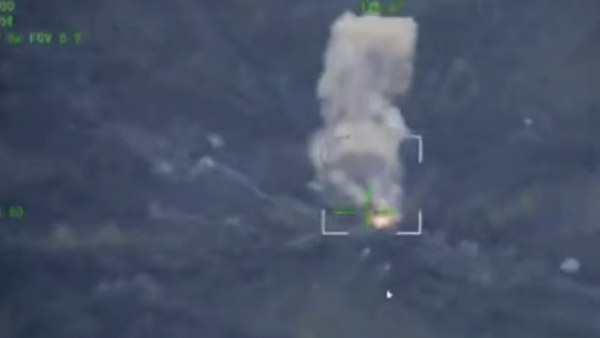 القوات الروسية دمرت بضربة من منظومة إسكندر 20 شاحنة - سبوتنيك عربي