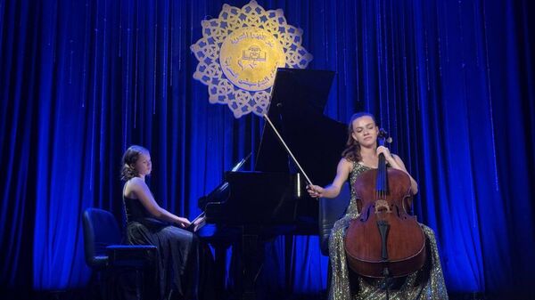 عازفات روسيات تعزفن في حفل موسيقي بمعهد الموسيقى العربية   - سبوتنيك عربي