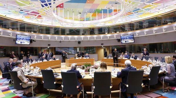 زعماء الاتحاد الأوروبي يحضرون اجتماع المائدة المستديرة في قمة الاتحاد الأوروبي في بروكسل، الخميس 20 مارس 2025. - سبوتنيك عربي