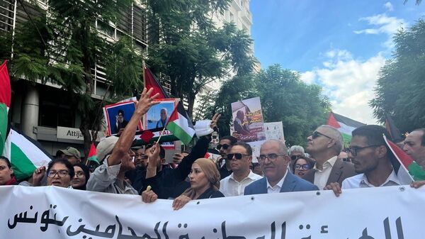 تونس: مسيرة للمطالبة بإطلاق سراح بقية نشطاء أسطول الصمود  - سبوتنيك عربي