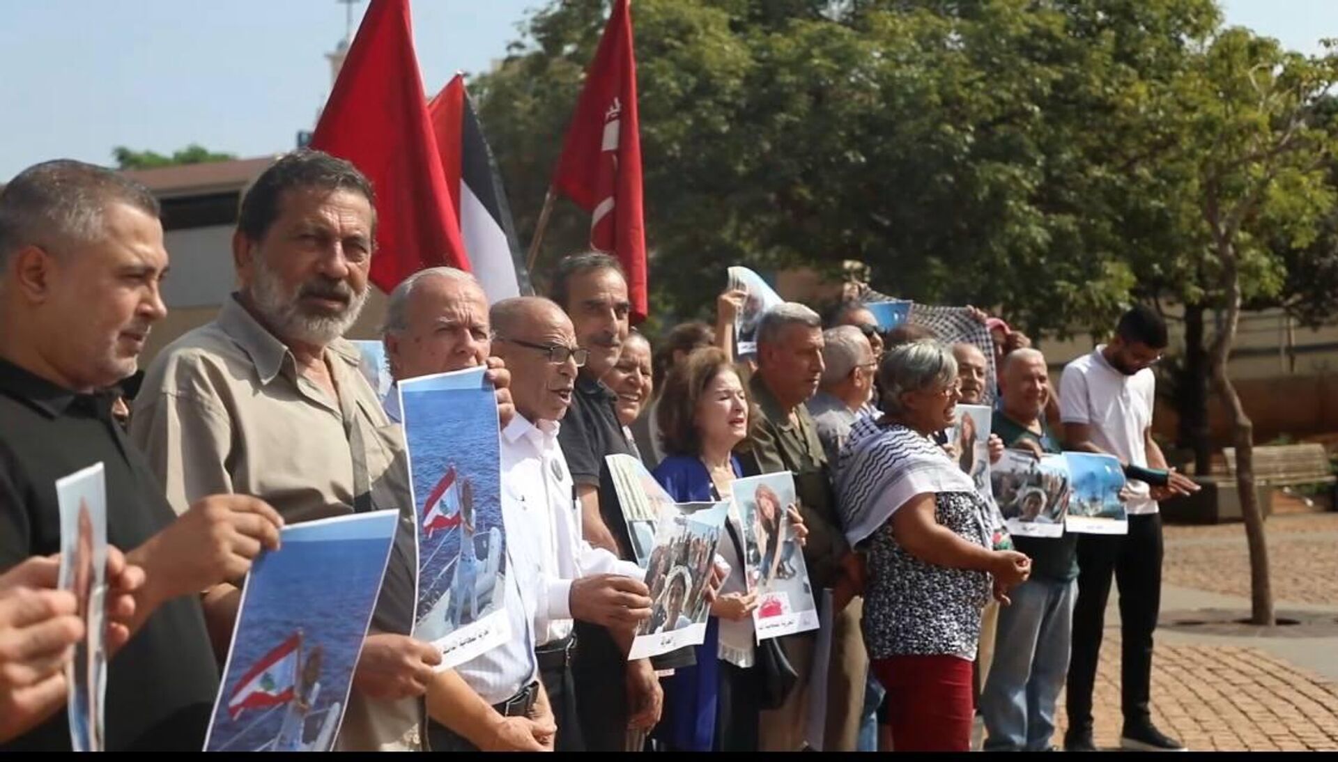 أمام مقر الامم المتحدة في بيروت: وقفة تضامنية حاشدة تطالب بالحرية لأبطال أسطول الصمود المعتقلين في اسرائيل - سبوتنيك عربي, 1920, 05.10.2025