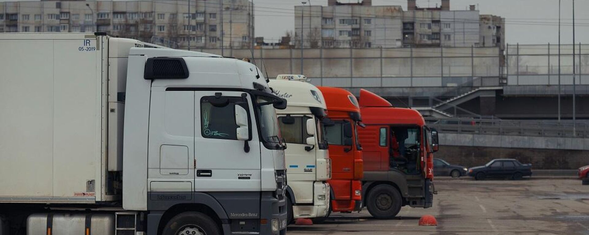 شاحنات - سبوتنيك عربي, 1920, 06.10.2025