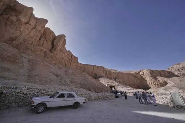 صورة لشروق الشمس فوق مقبرة أمنحتب الثالث. - سبوتنيك عربي