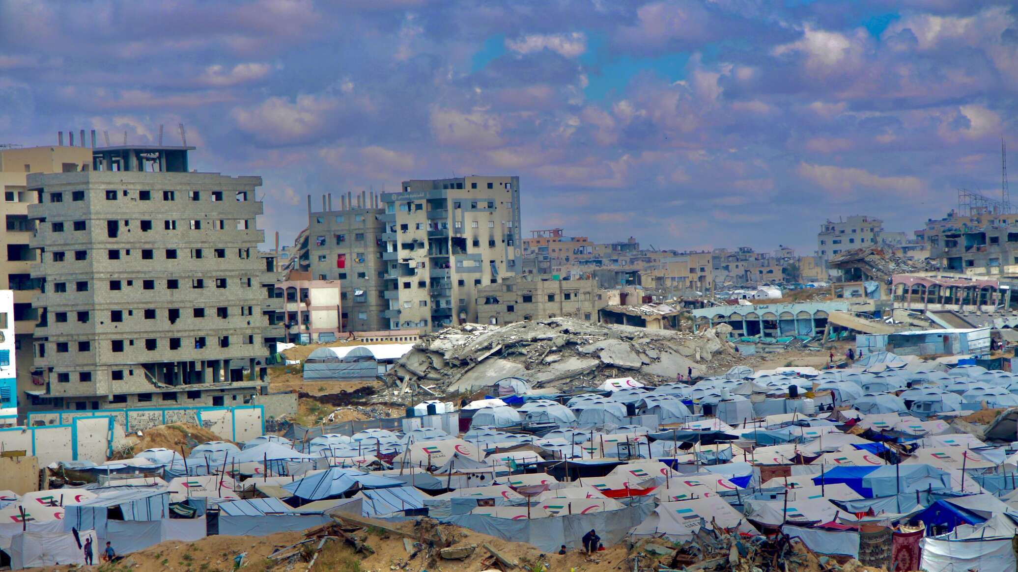 بعد عامين من الحرب على غزة... 90% من القطاع مدمر و70 مليار دولار خسائر أولية