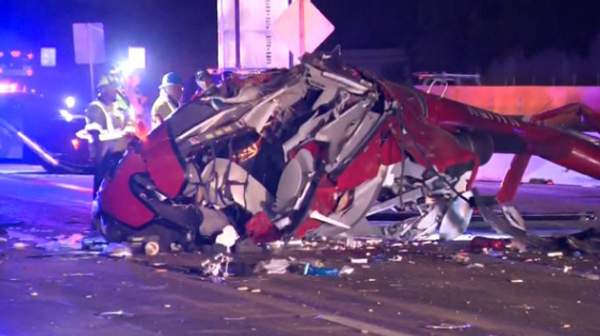 تحطم مروحية إسعاف على طريق مزدحم في ولاية كاليفورنيا - سبوتنيك عربي