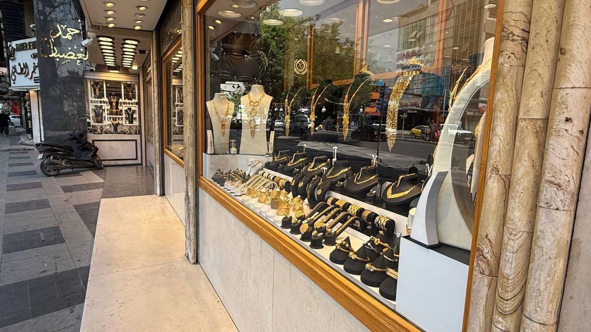 عبر مدينة الذهب... العراق يخطو نحو صناعة المجوهرات محليا - سبوتنيك عربي, 1920, 08.10.2025