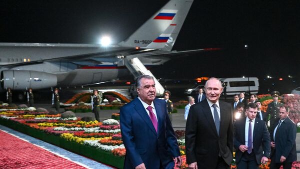 بوتين يصل إلى طاجيكستان في زيارة دولة تستغرق ثلاثة أيام - سبوتنيك عربي