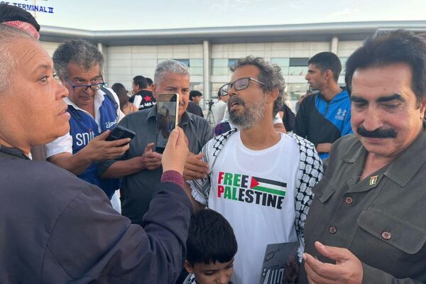 وسط استقبال شعبي.. وصول الدفعة الأخيرة من التونسيين المشاركين في أسطول الصمود - سبوتنيك عربي