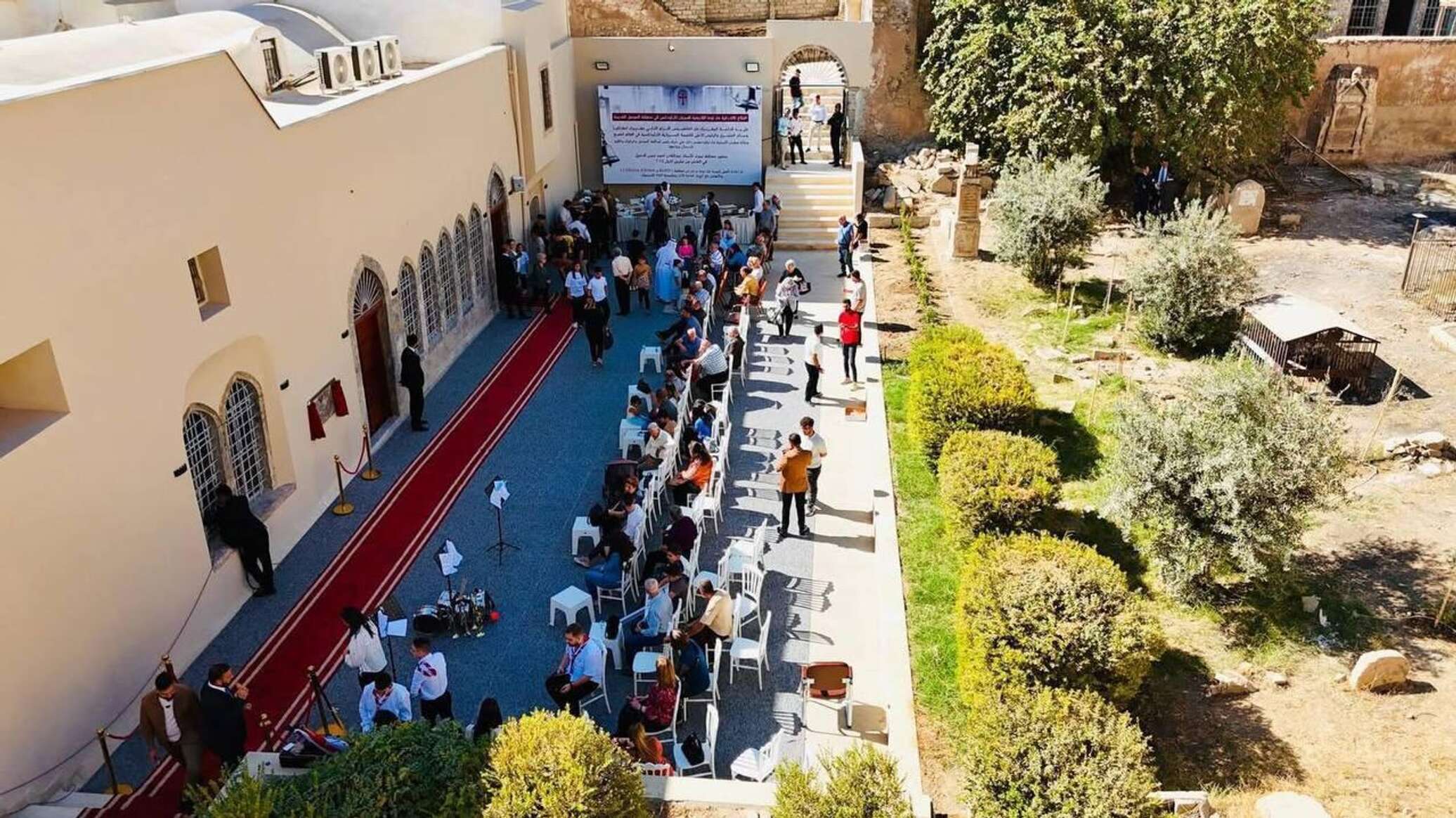 بعد عقد من الدمار.. نينوى تحتفي بإعادة ولادة كنيسة "مار توما" بحضور وفد من الفاتيكان