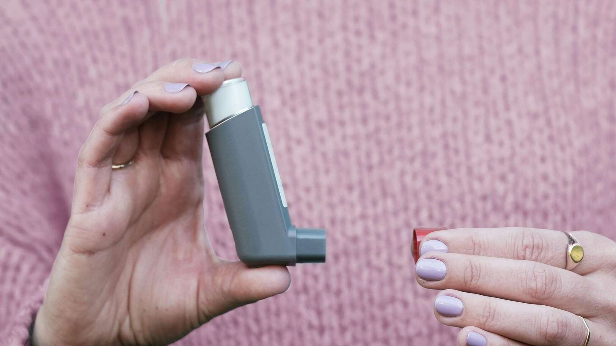 دراسة: أجهزة الاستنشاق تنتج انبعاثات كربونية تعادل نصف مليون سيارة سنويا