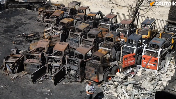 عدسة سبوتنيك ترصد مجزرة الأليات في ضربة إسرائيلية على لبنان... فيديو - سبوتنيك عربي