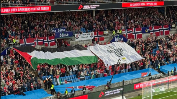 احتجاجات في أوسلو ضد إسرائيل قبيل مواجهة النرويج في تصفيات المونديال - سبوتنيك عربي