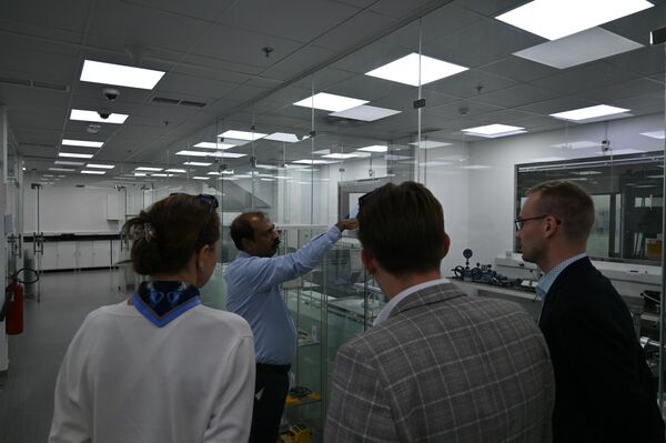 مصدرون من موسكو يجرون أكثر من 60 اجتماعا خلال مهمة تجارية في الكويت   - سبوتنيك عربي