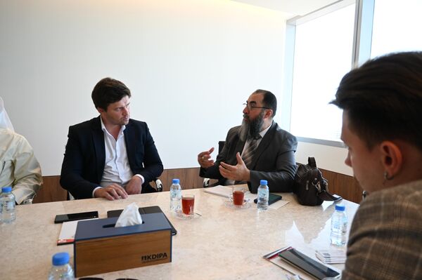 مصدرون من موسكو يجرون أكثر من 60 اجتماعا خلال مهمة تجارية في الكويت   - سبوتنيك عربي