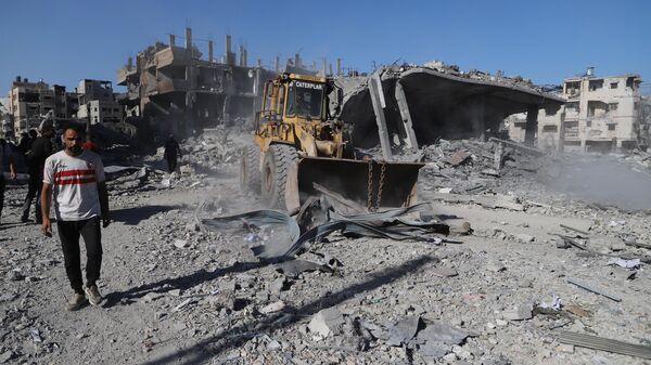 عودة النازحين إلى ركام منازلهم المدمرة تفتح فصلا جديدا للصمود والبقاء في قطاع غزة  - سبوتنيك عربي