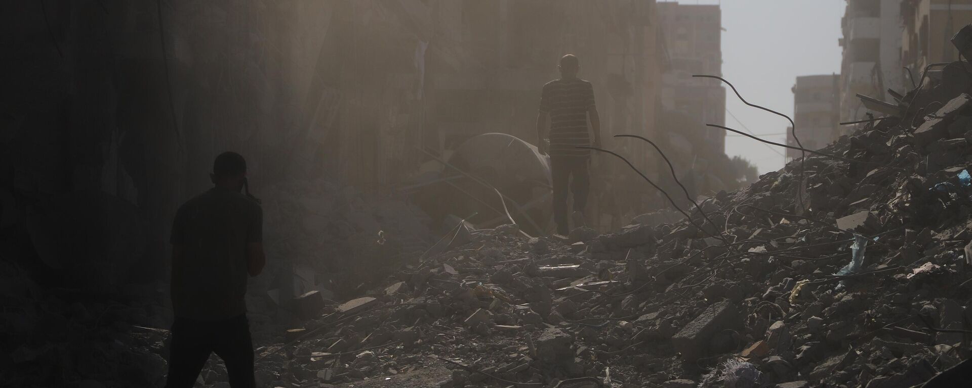 عودة النازحين إلى ركام منازلهم المدمرة تفتح فصلا جديدا للصمود والبقاء في قطاع غزة  - سبوتنيك عربي, 1920, 20.10.2025